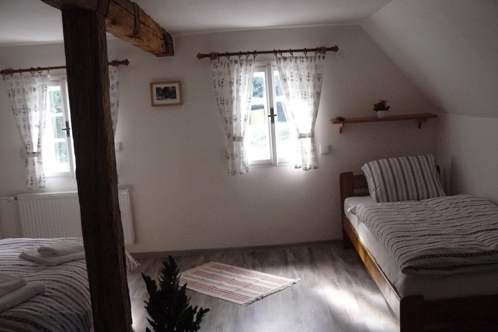 Pension Soutesky Hřensko Rum bild